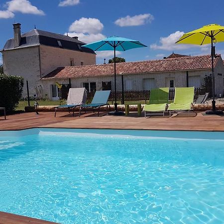 Bed and Breakfast Le Domaine De Bellevue Tanzac Экстерьер фото