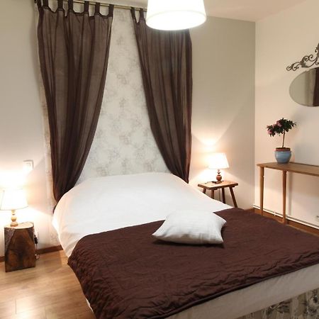 Bed and Breakfast Le Domaine De Bellevue Tanzac Экстерьер фото
