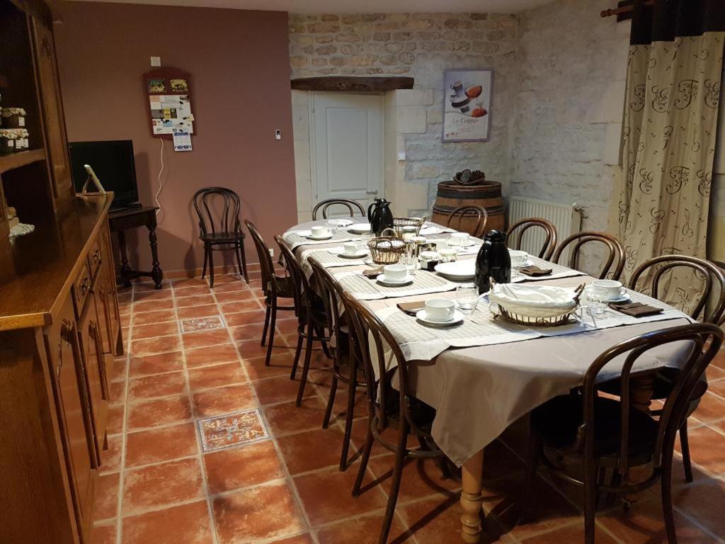Bed and Breakfast Le Domaine De Bellevue Tanzac Экстерьер фото
